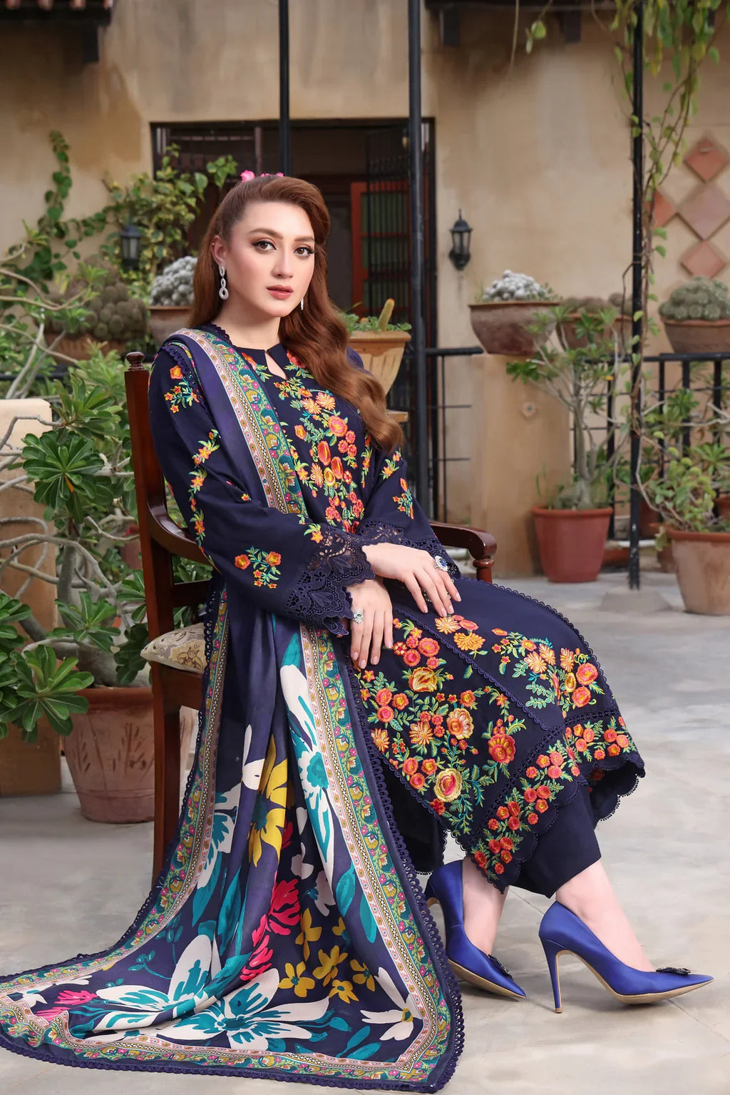 3 PC EMBROIDERED DHANAK SUIT - BG831
