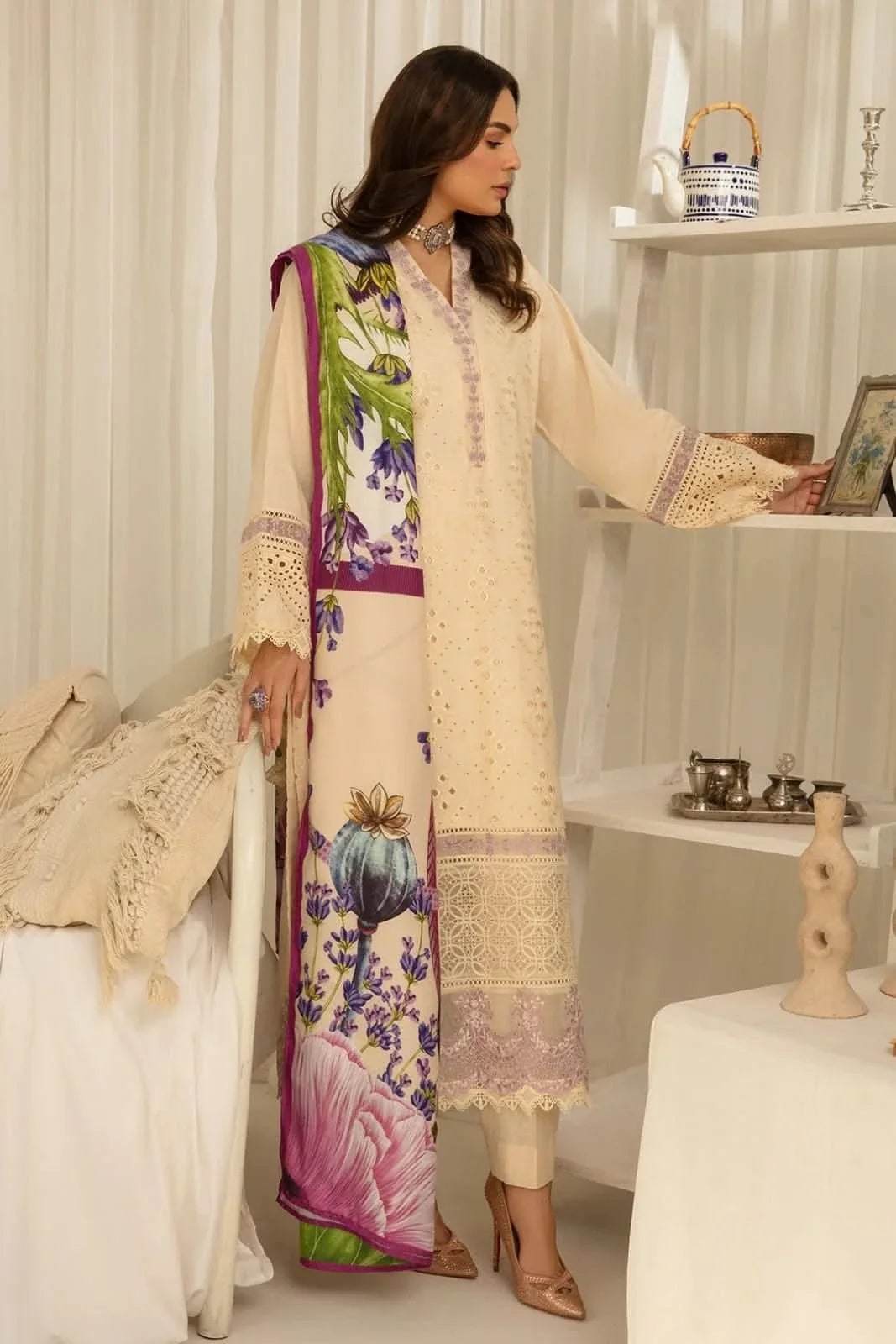 3 PC BORING EMBROIDERED SUIT-BG587