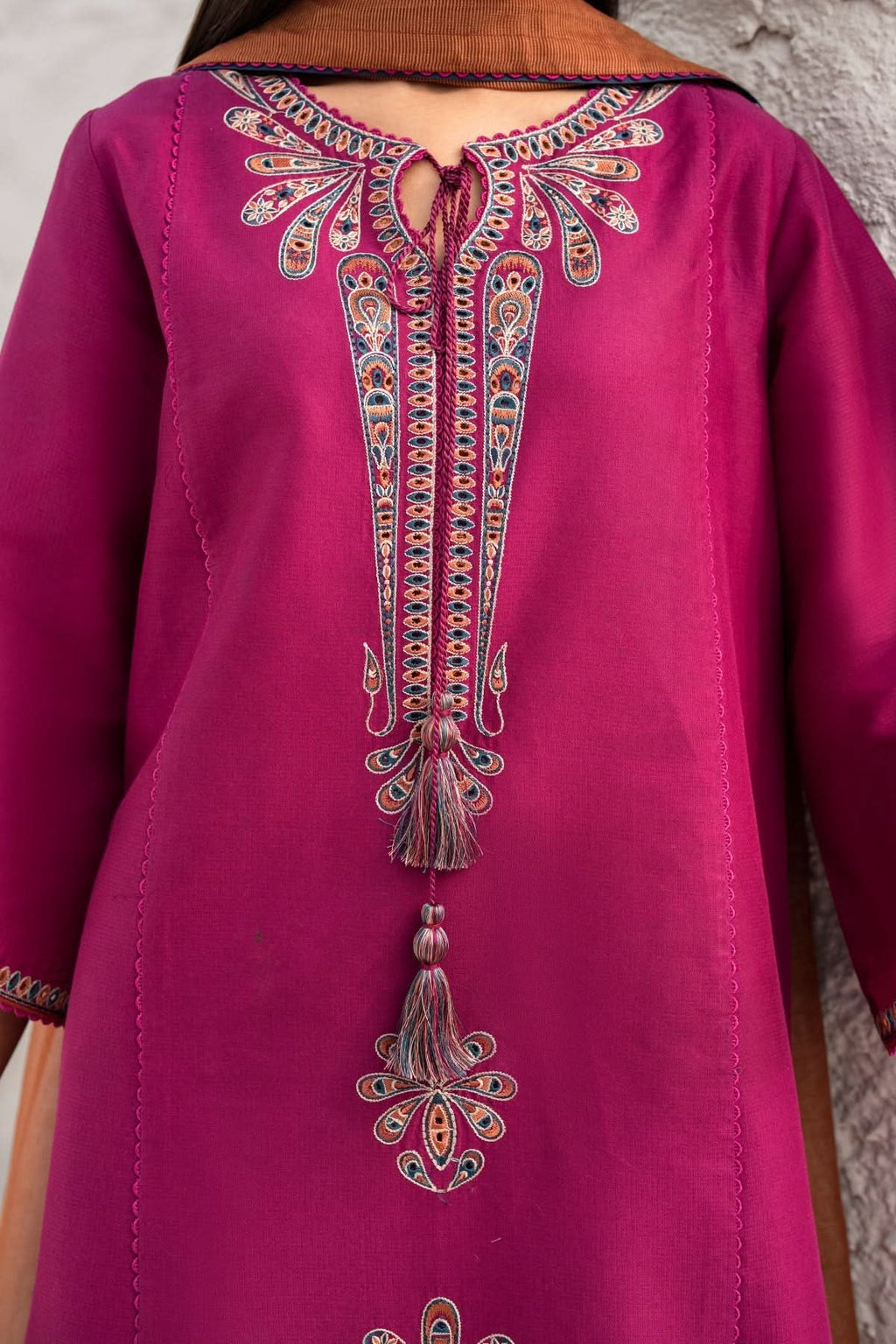 3PC EMBROIDERED DHANAK SUIT - BG341