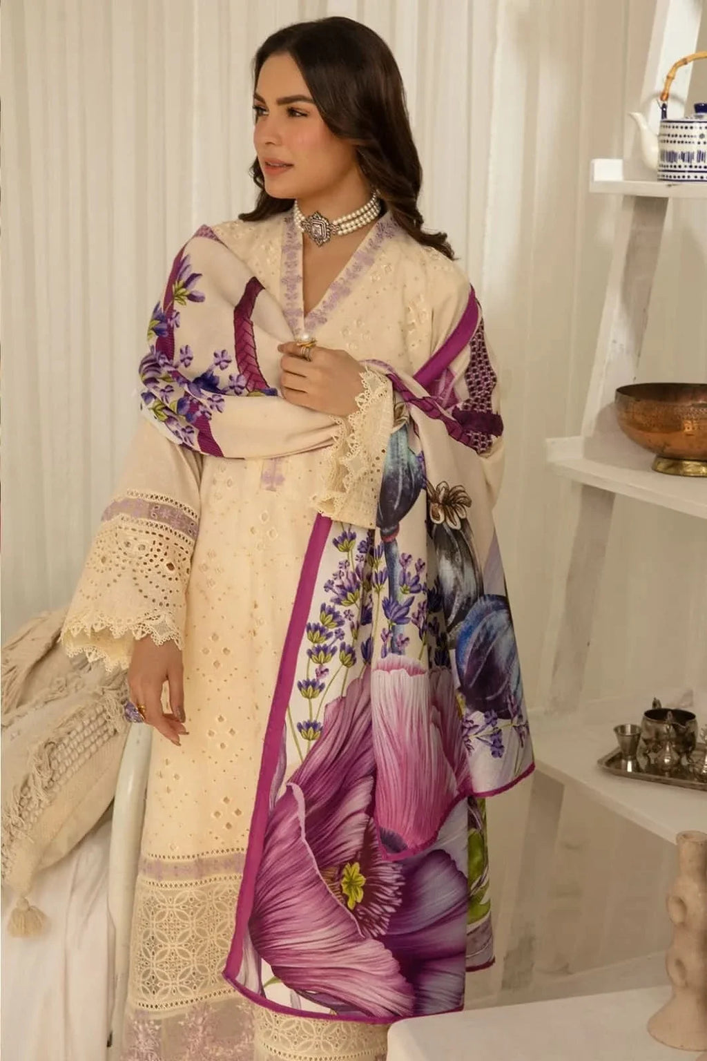 3 PC BORING EMBROIDERED SUIT-BG587