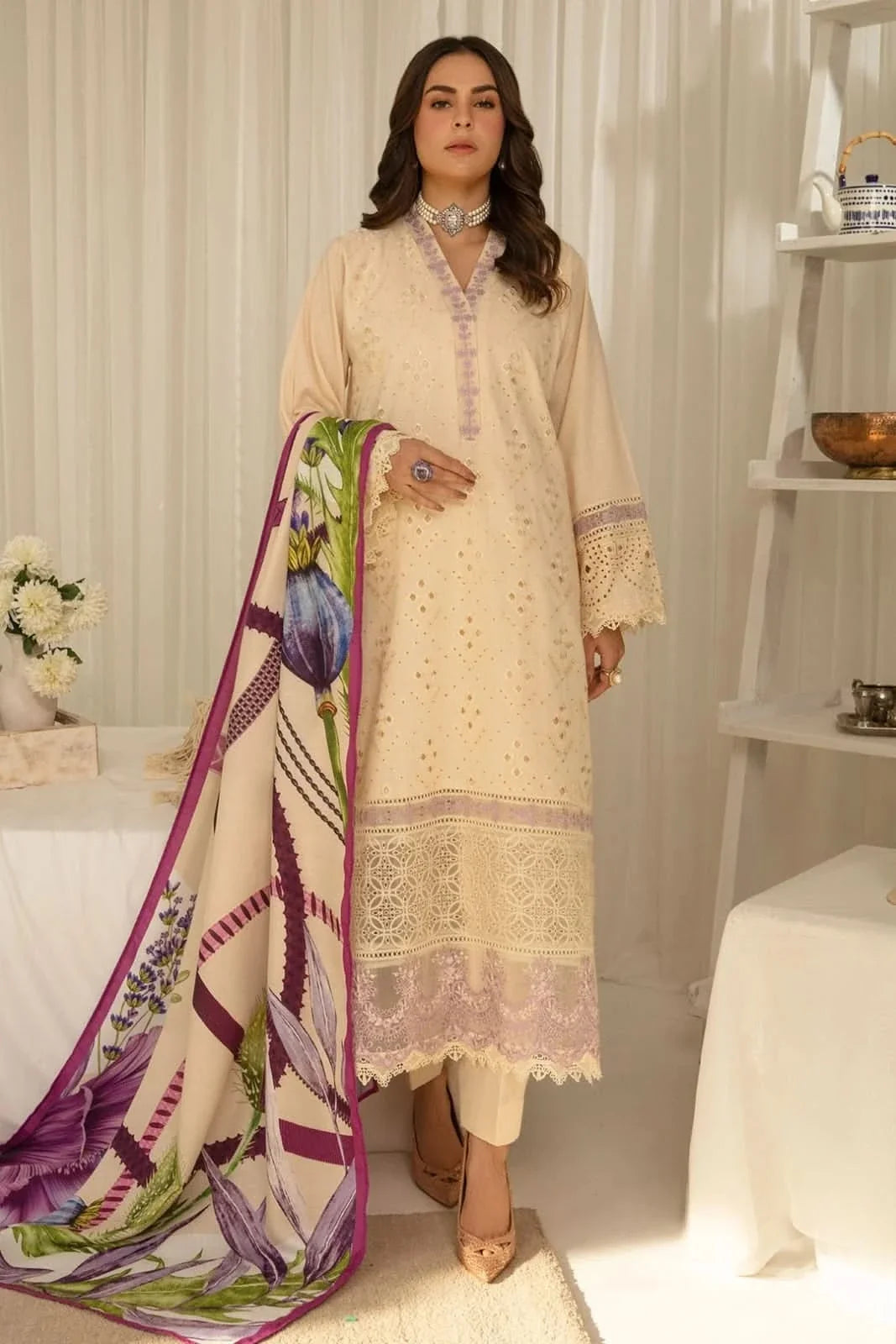 3 PC BORING EMBROIDERED SUIT-BG587