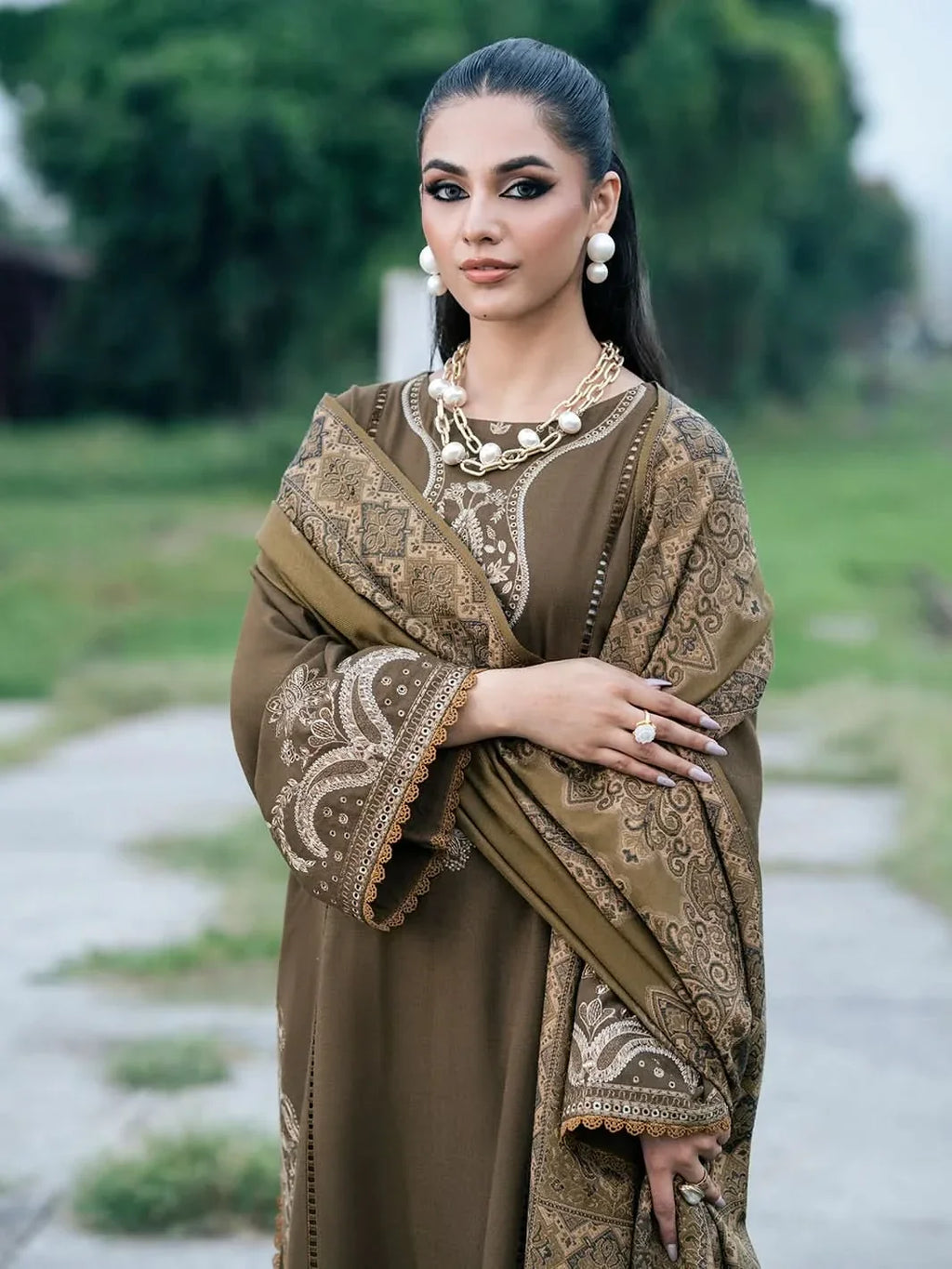AANGEN DHANAK - BG610