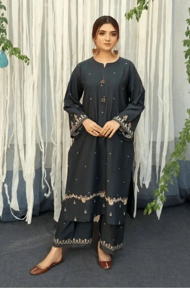 3PC EMBROIDERED DHANAK SUIT - BG637