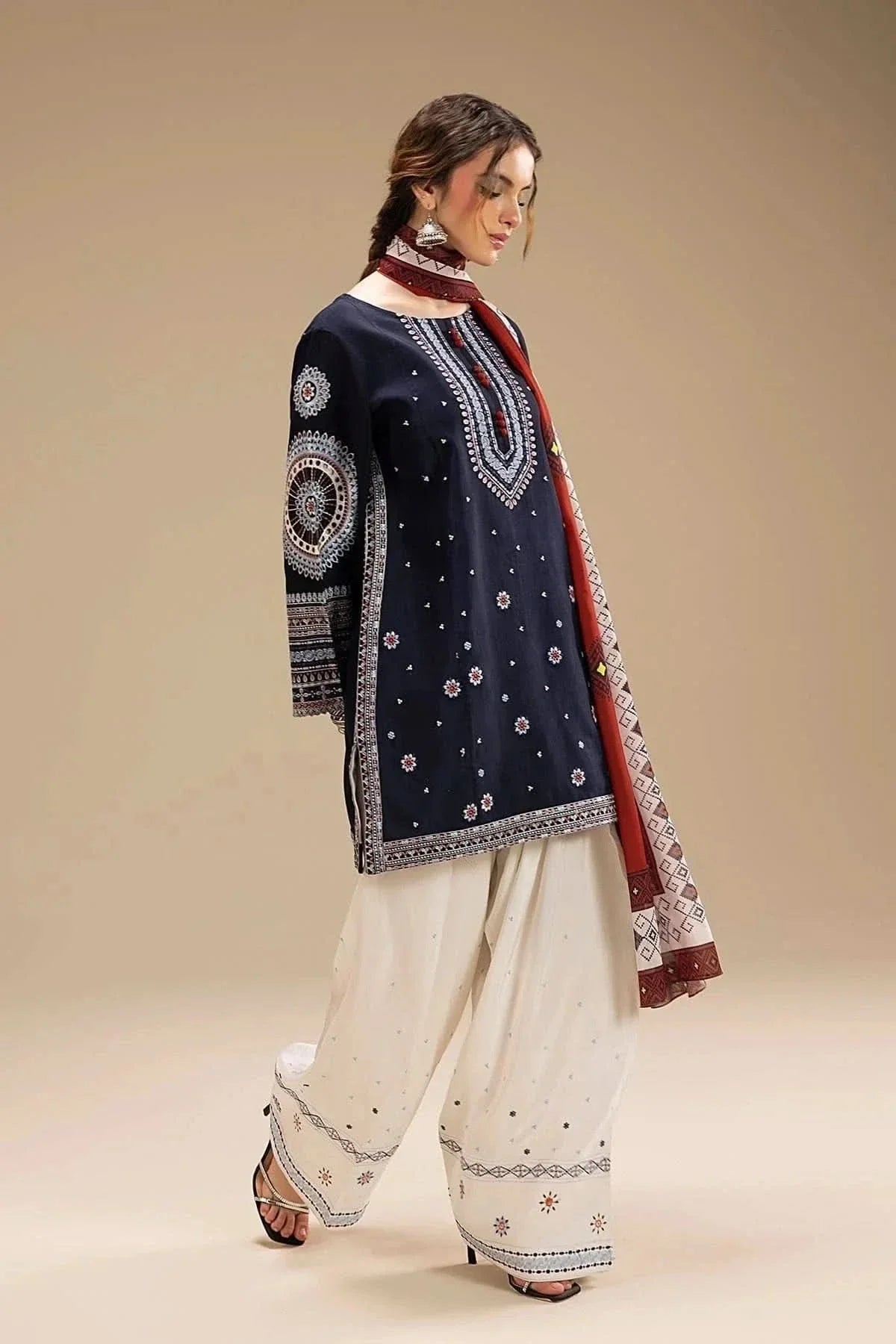 3PC EMBROIDERED DHANAK SUIT - BG636