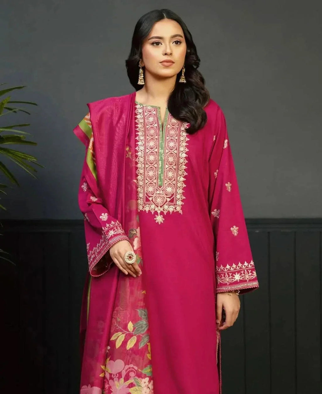 3 PC EMBROIDERED DHANAK SUIT - BG811