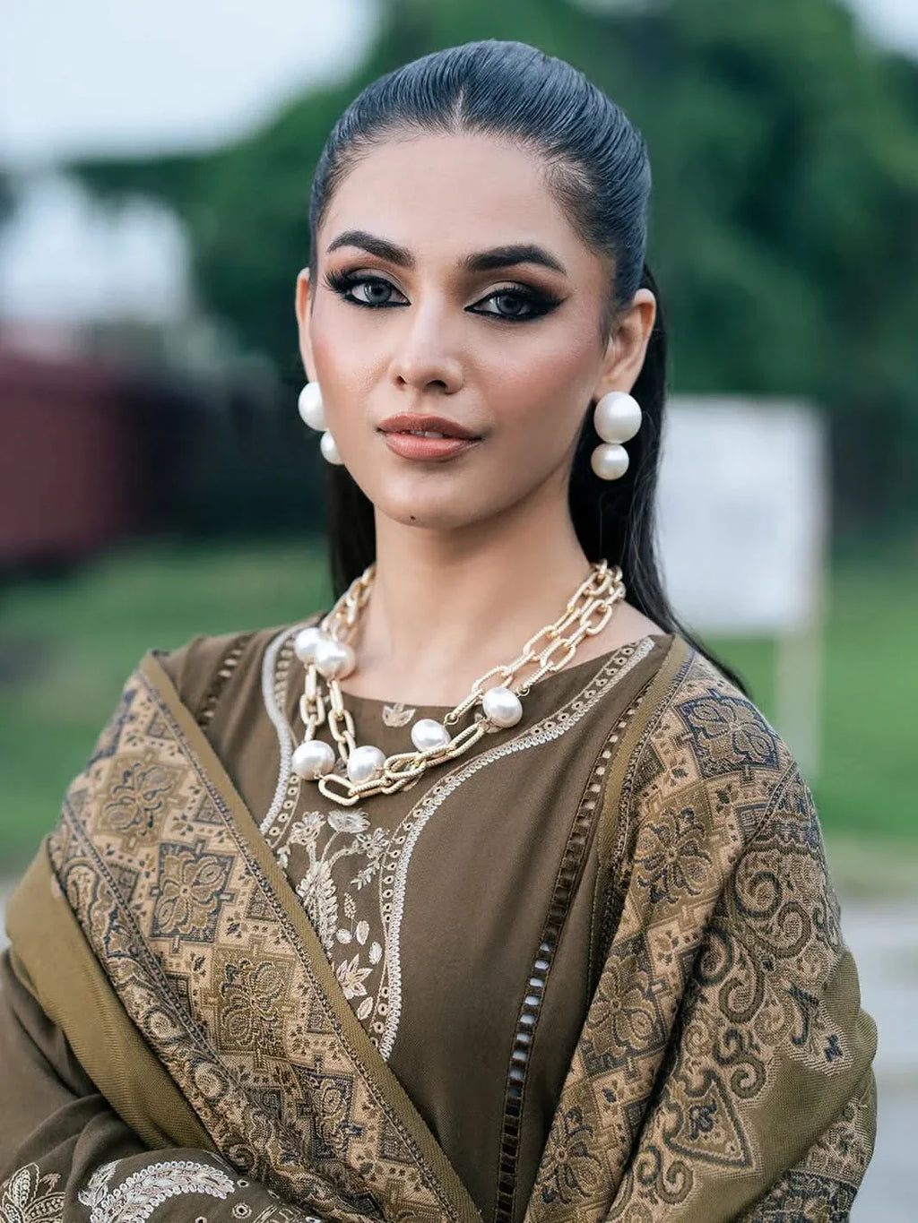 AANGEN DHANAK - BG610