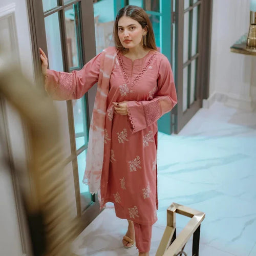 3 PC EMBROIDERED DHANAK SUIT - BG832