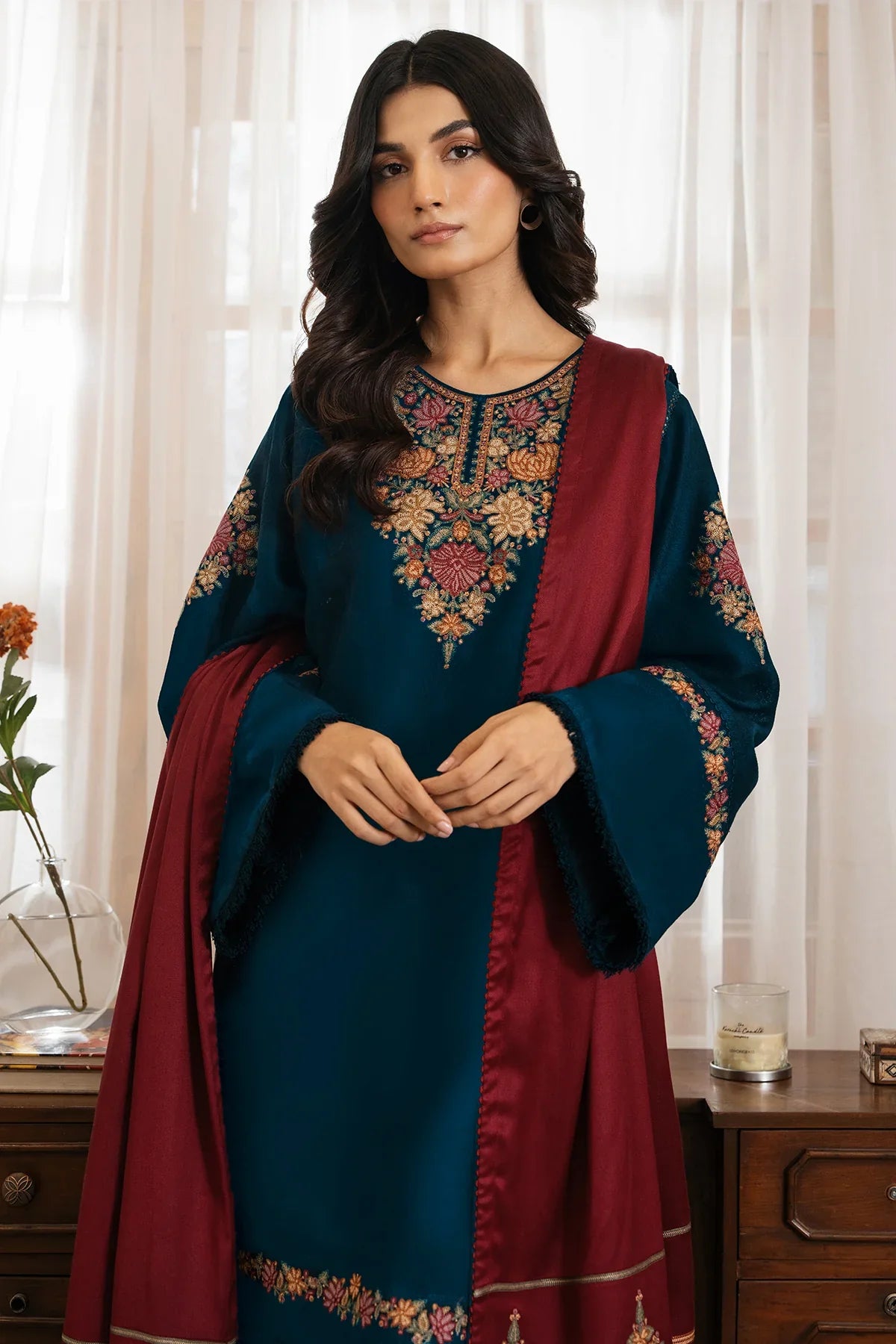 3 PC EMBROIDERED DHANAK SUIT - BG824