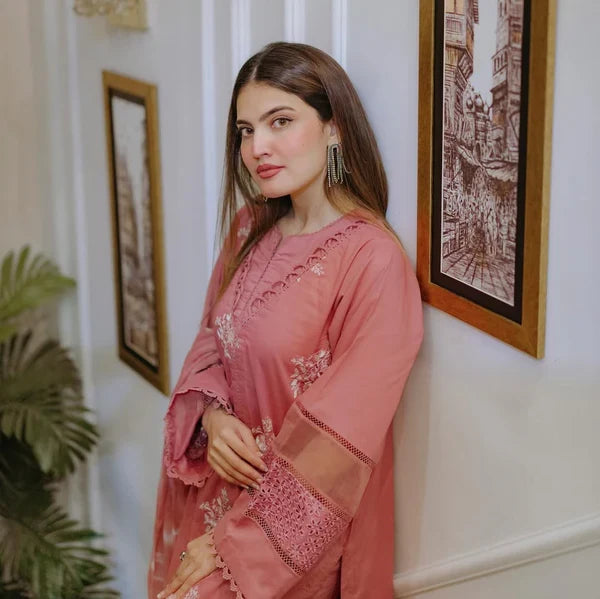 3 PC EMBROIDERED DHANAK SUIT - BG832