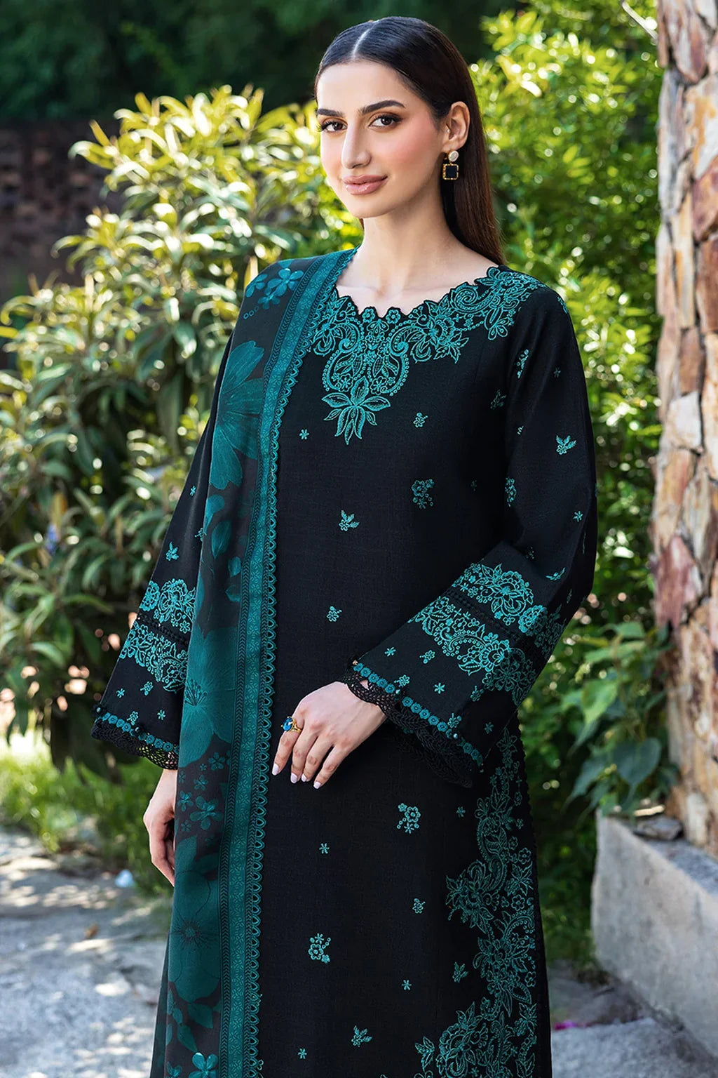 3 PC UNSTITCHED LAWN SUIT - BG868