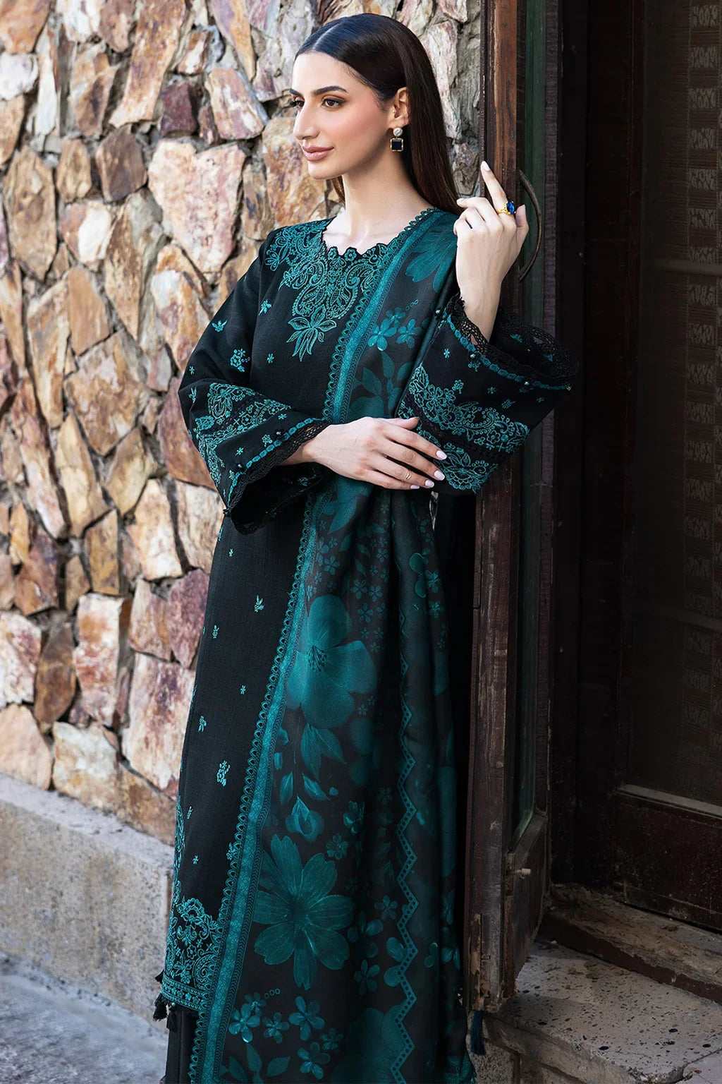 3 PC UNSTITCHED LAWN SUIT - BG868