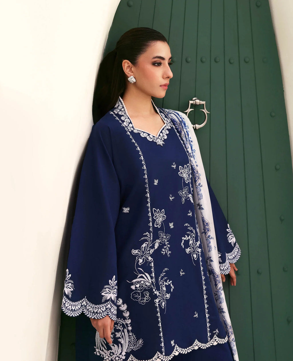 3PC EMBROIDERED DHANAK SUIT - BG907