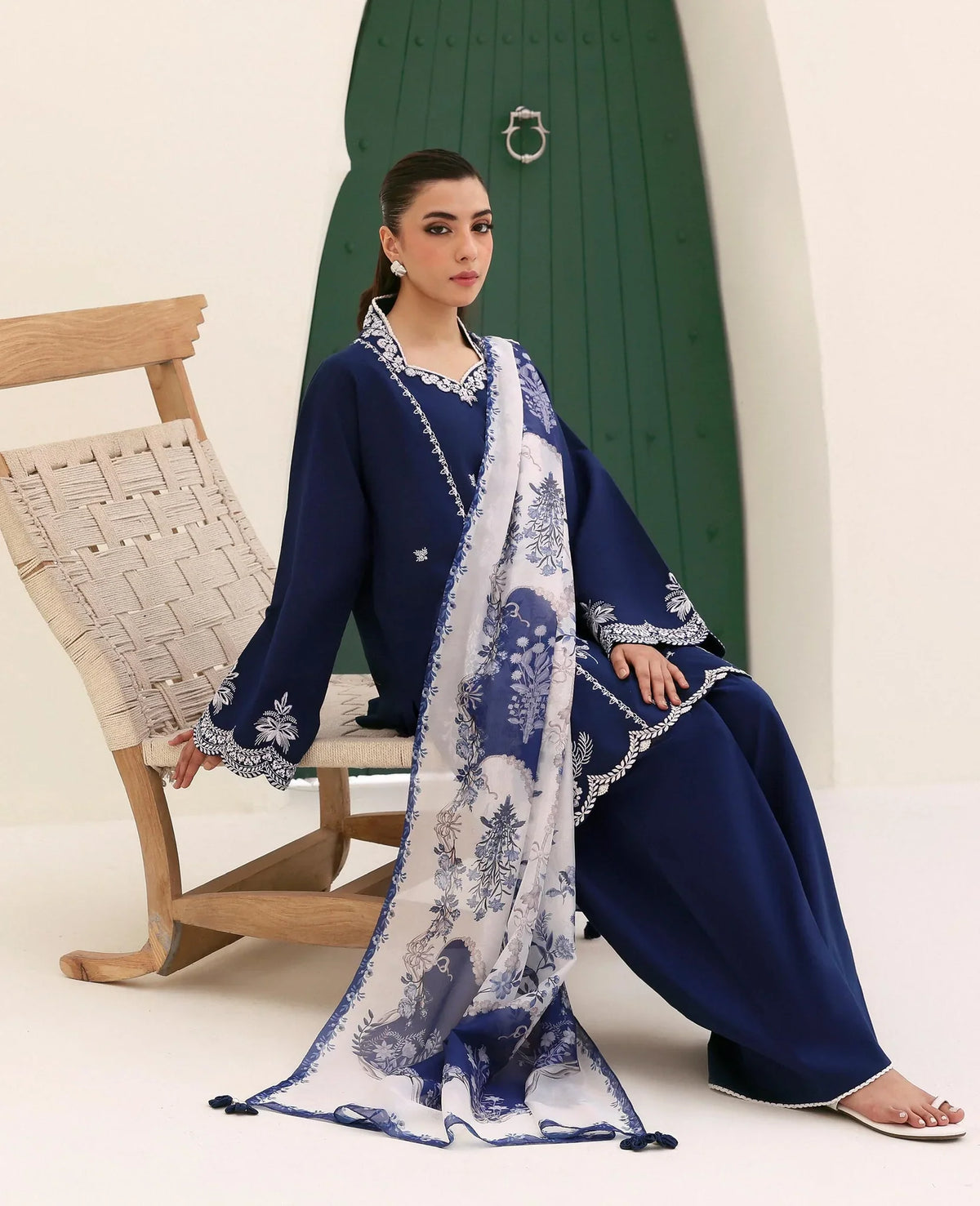 3PC EMBROIDERED DHANAK SUIT - BG907