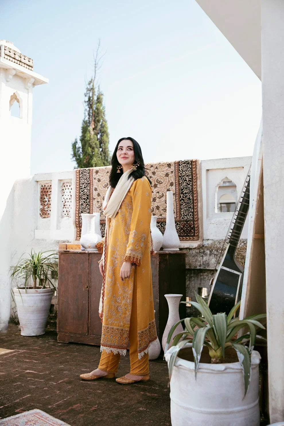 3PC EMBROIDERED DHANAK SUIT - BG909