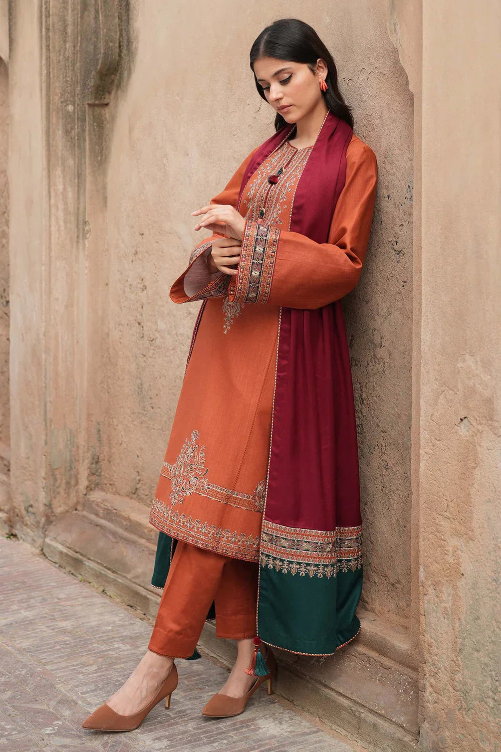 3 PC UNSTITCHED LAWN SUIT - BG867