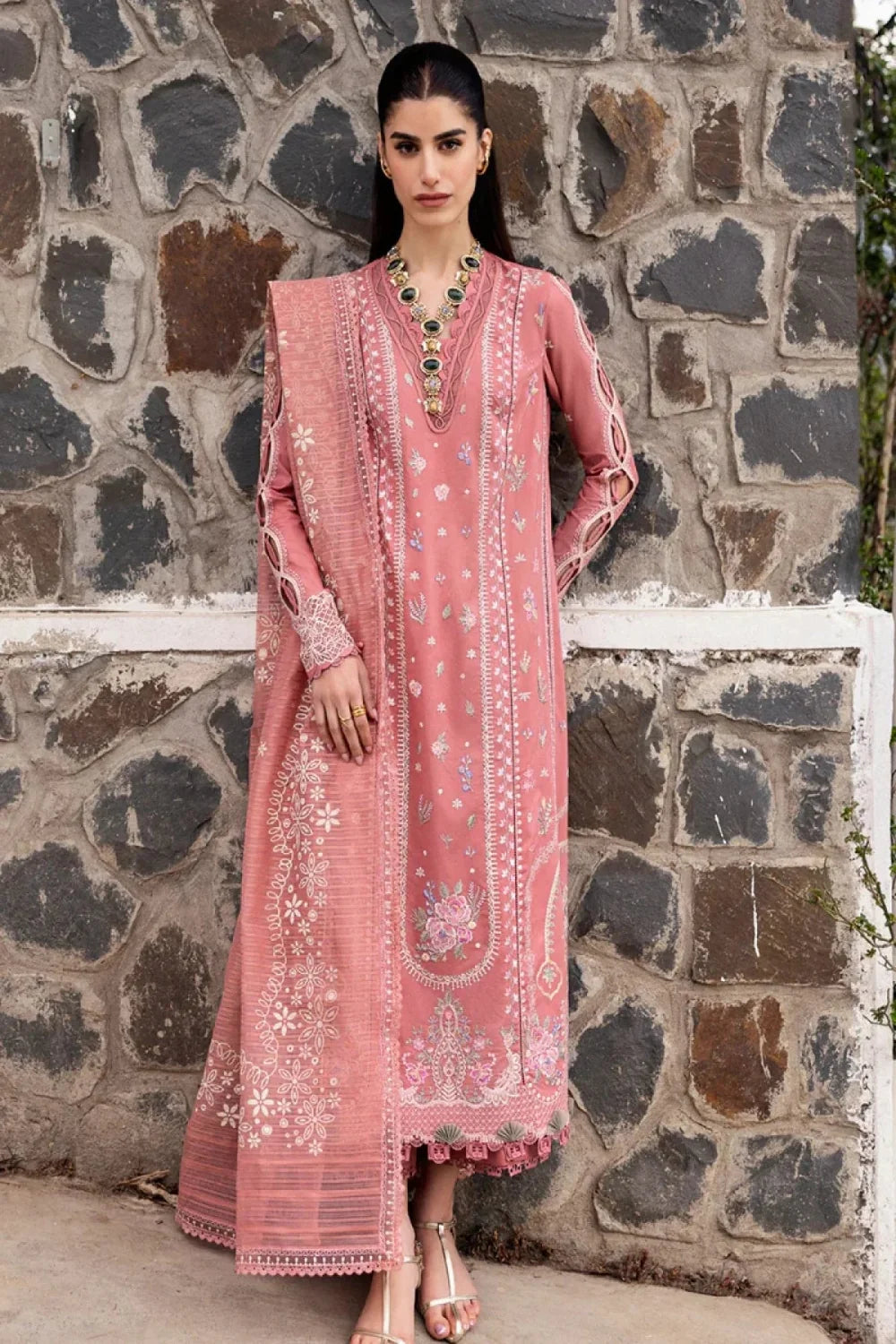 3 PC EMBROIDERD LAWN SUIT - BG873