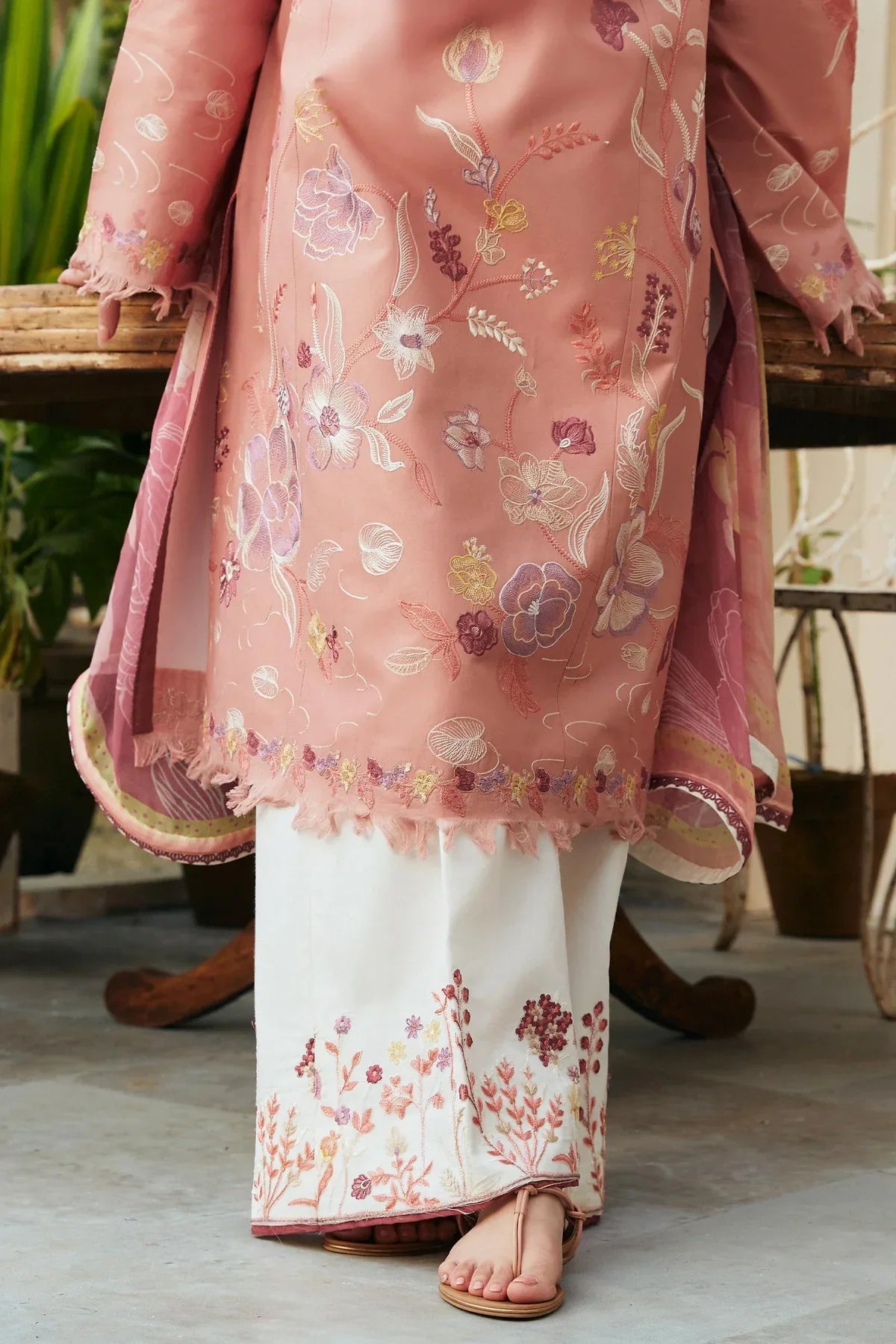 3 PC UNSTITCHED LAWN SUIT - BG872