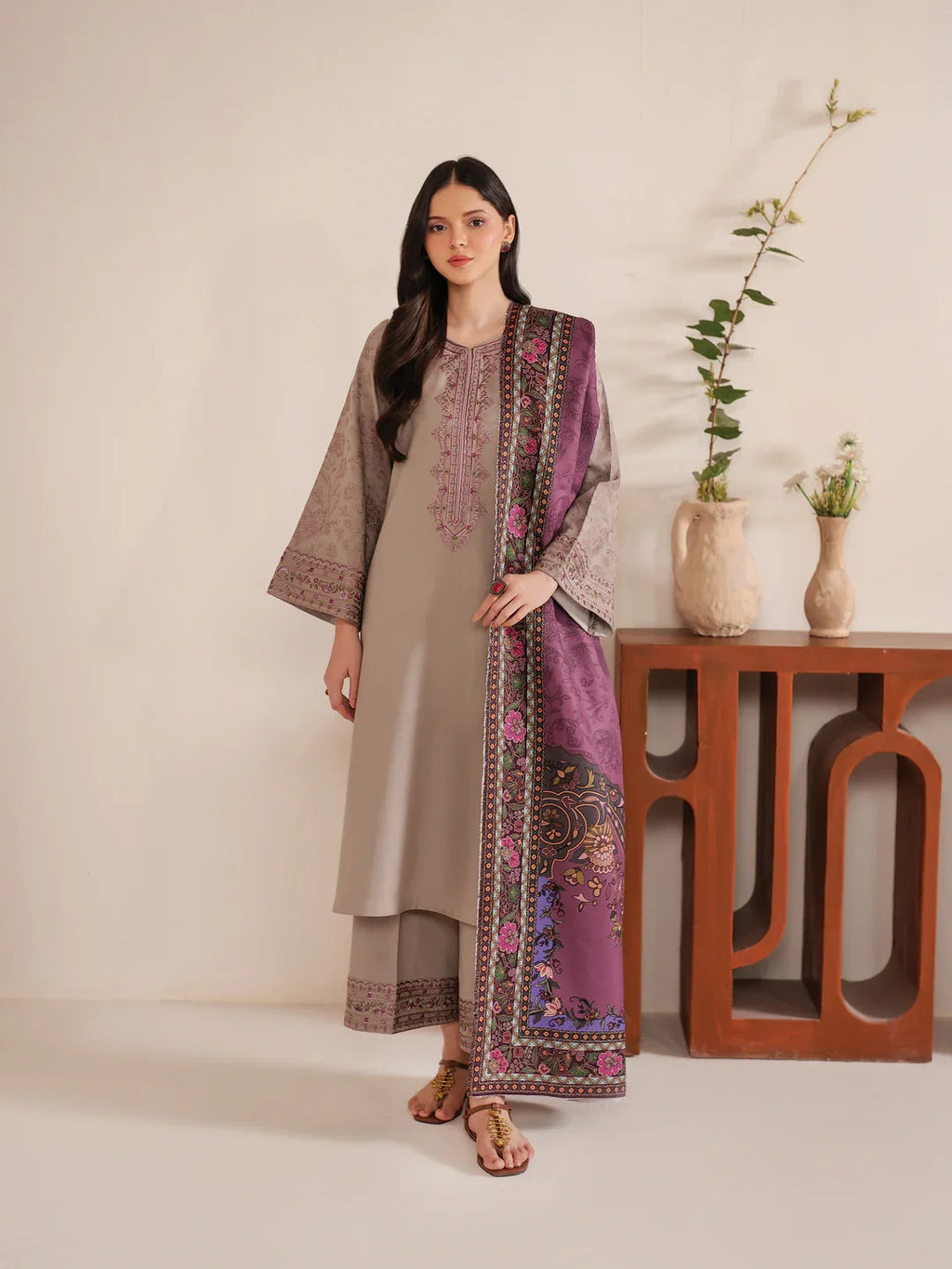 SHAHMINA - BG828