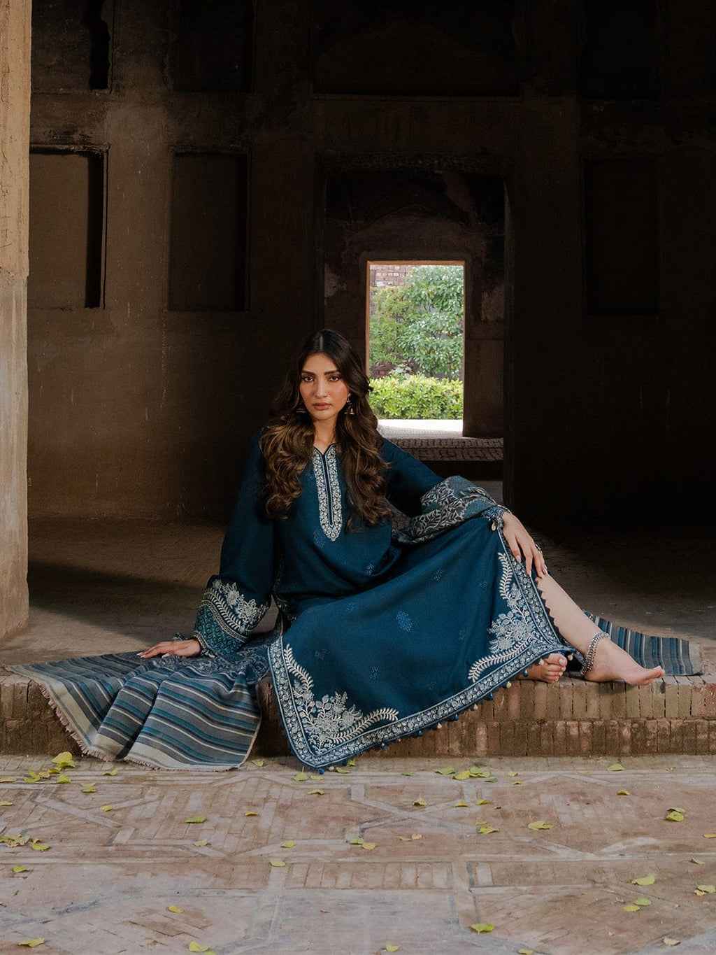 3PC UNSTITCHED LAWN SUIT - BG865
