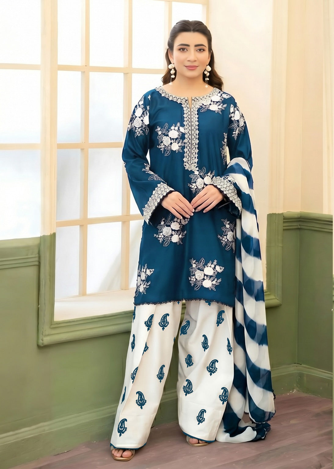 3PC EMBROIDERED SUIT - BG897